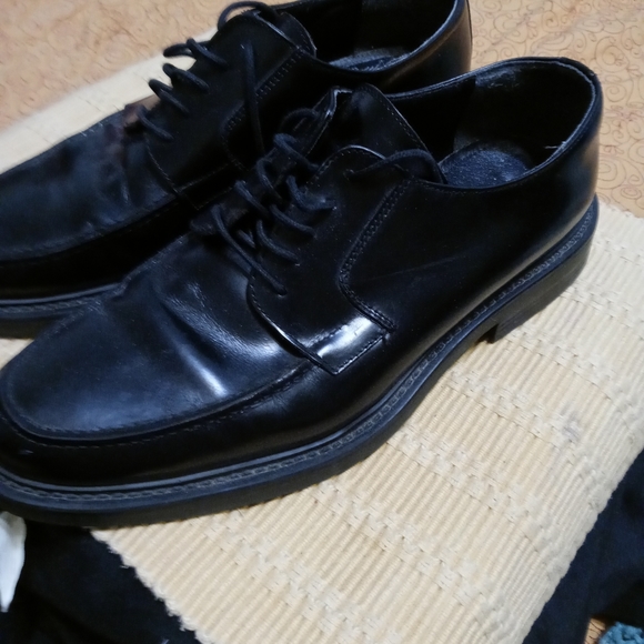 mens sketchers dress shoes